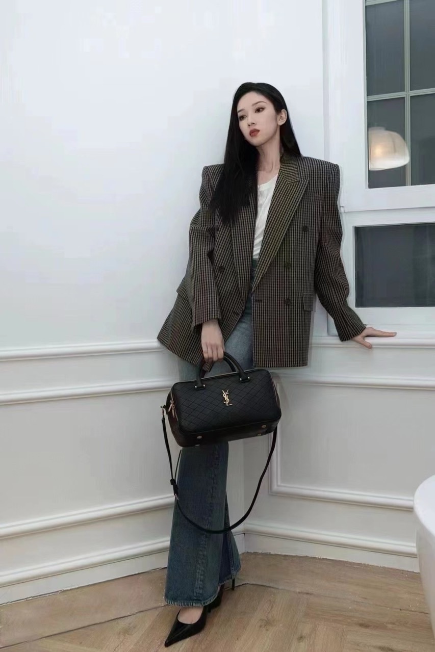 해외명품정보공유및도소매공급_사진_20240619_1.jpg