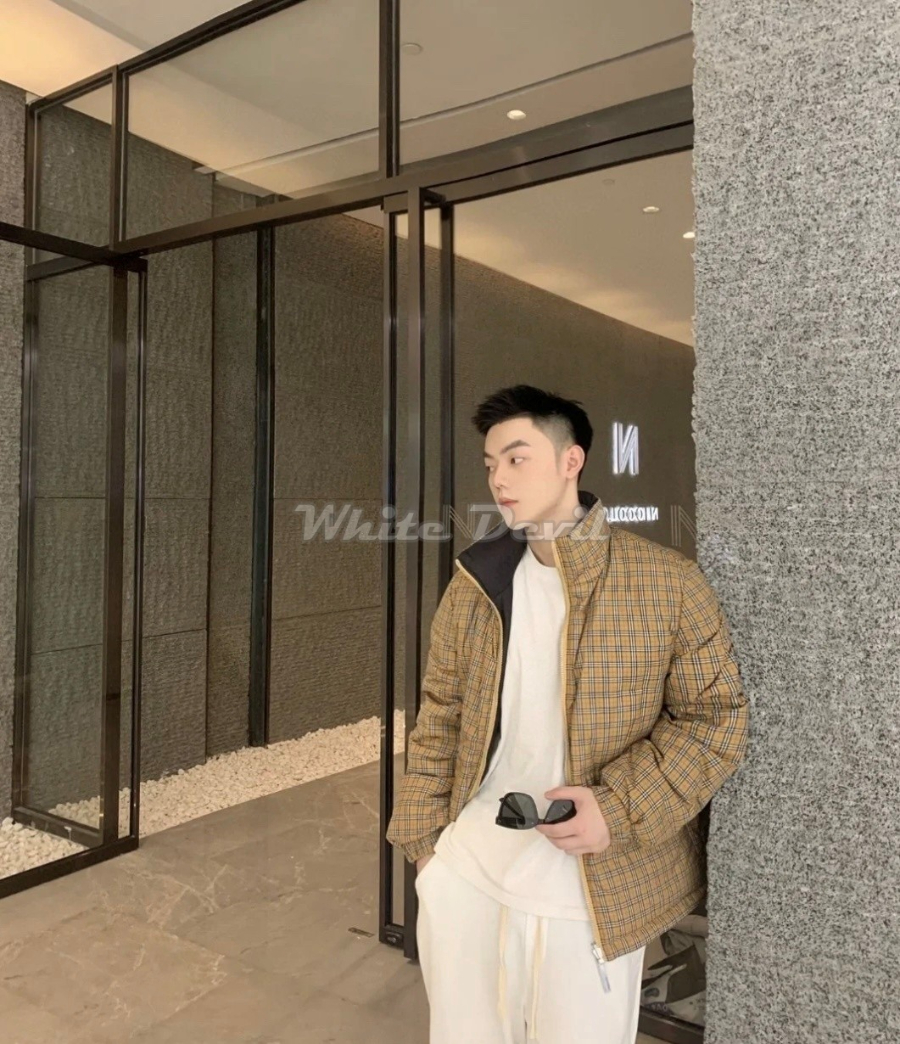 하얀악마 버버리 패딩 (3).jpg