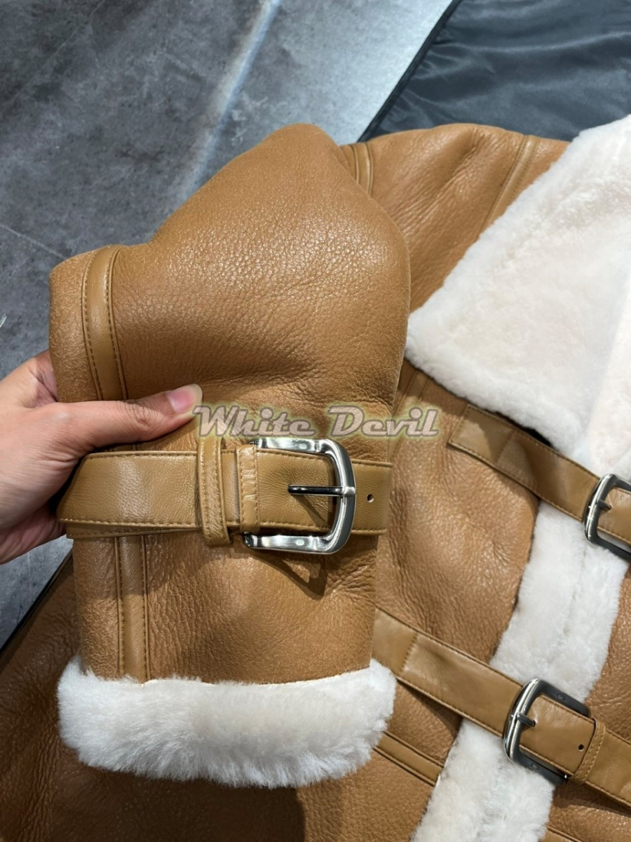 하얀악마 셀린느 무스탕 (11).jpg