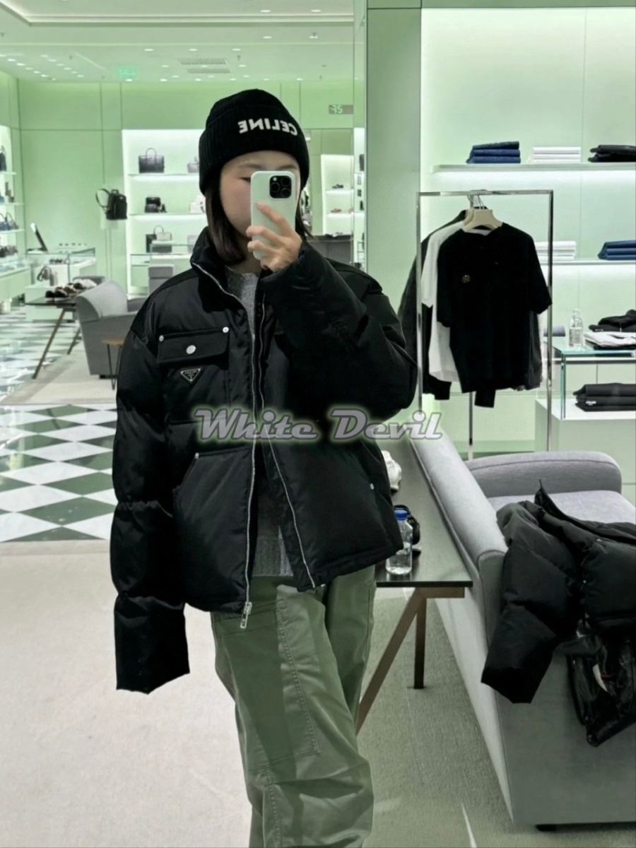  하얀악마 프라다 패딩 (2).jpg
