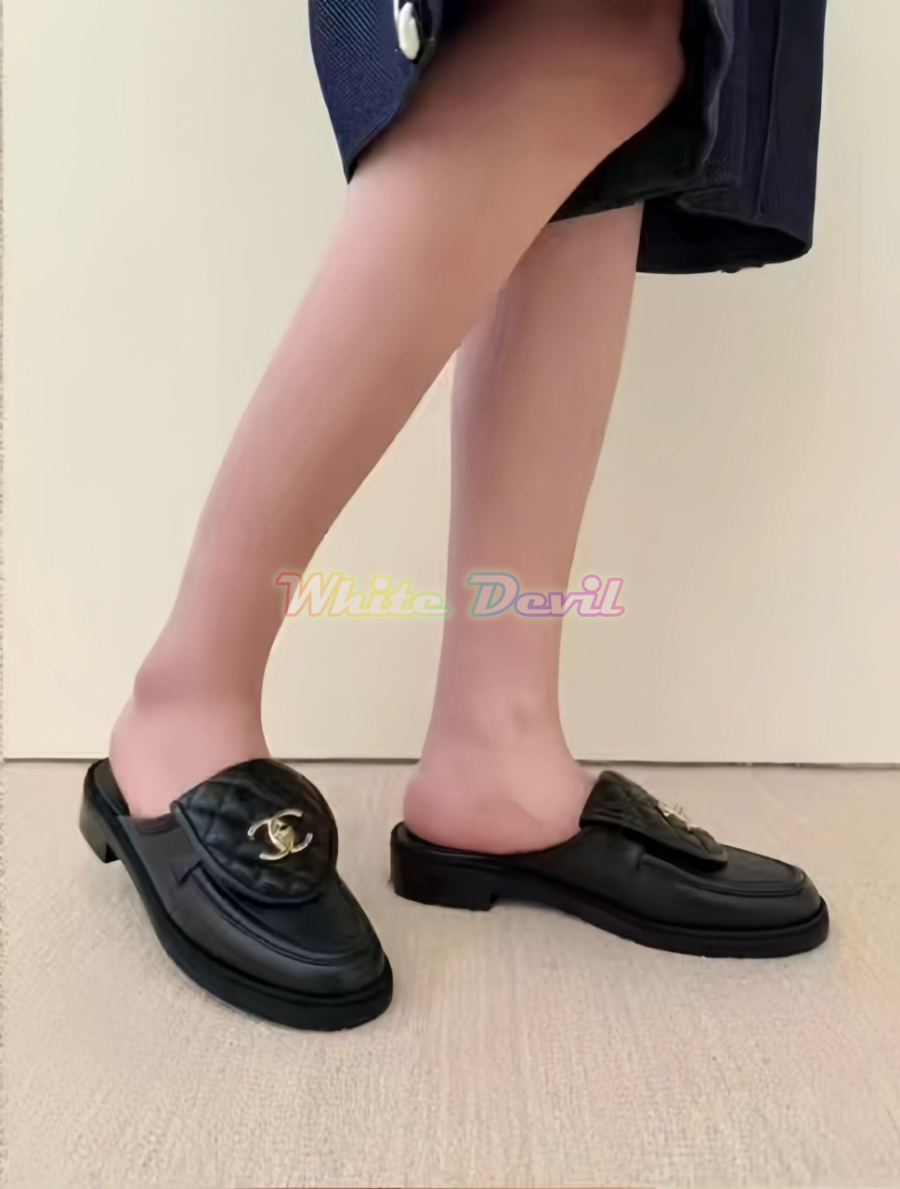 하얀악마 샤넬 블로퍼 (2).jpg