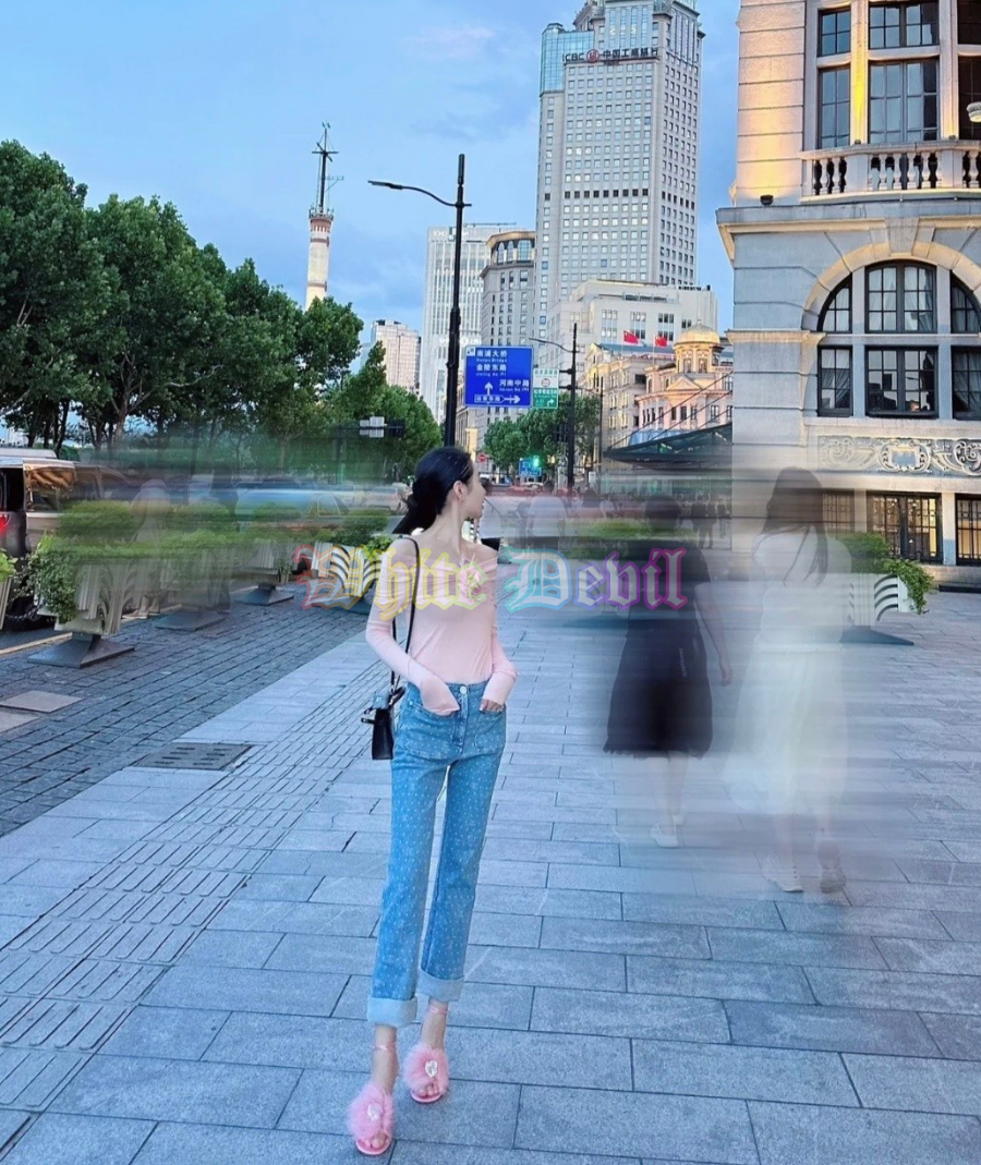 하얀악마 샤넬 청바지 (1).jpg