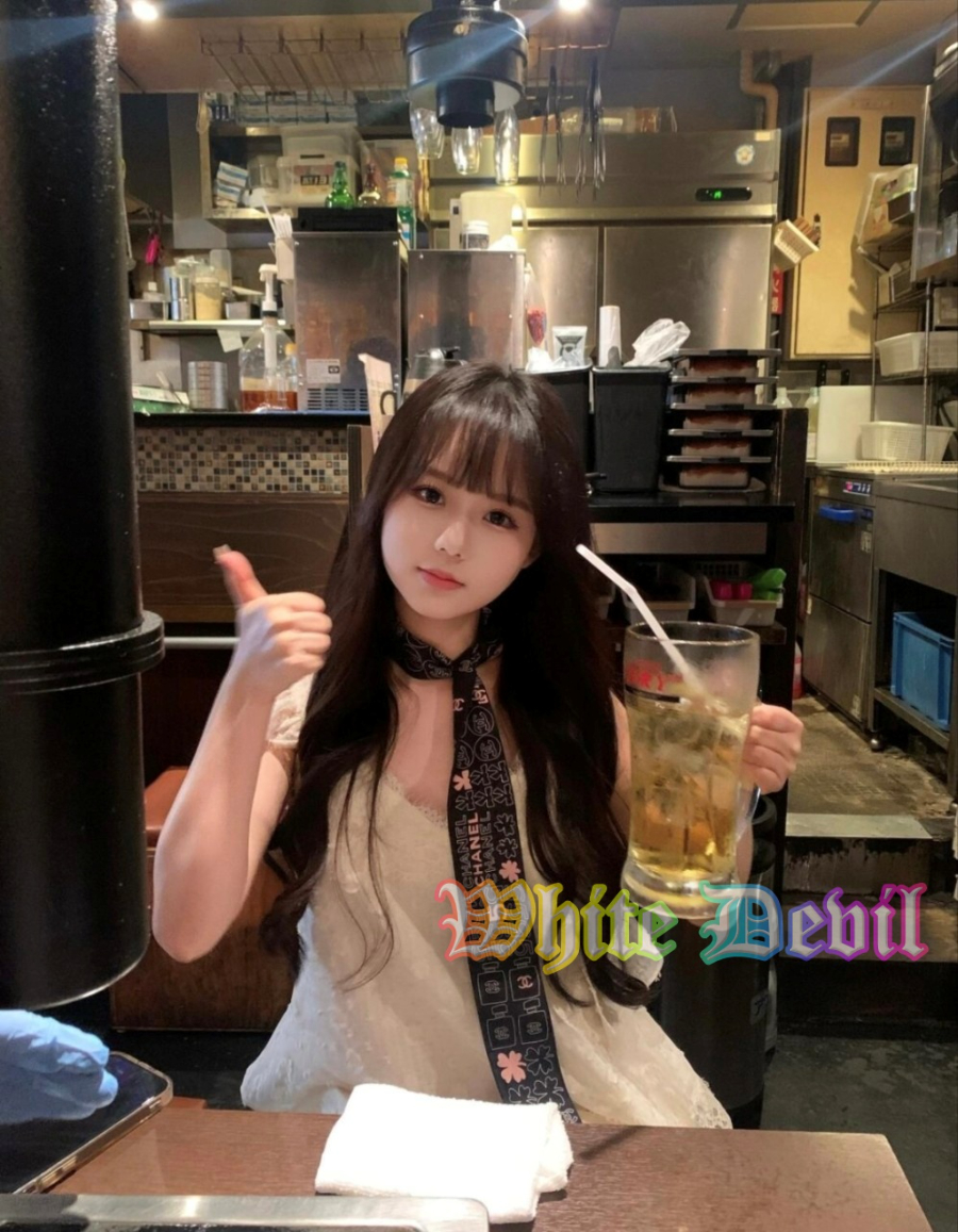 하얀악마 샤넬 스카프 (1).jpg