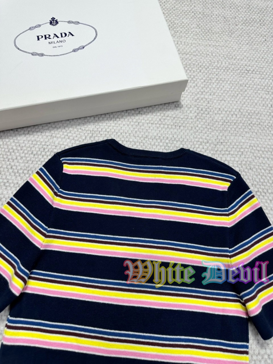 하얀악마 프라다 반팔니트 (10).jpg