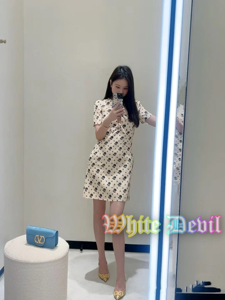하얀악마 발렌티노 원피스 (1).jpg