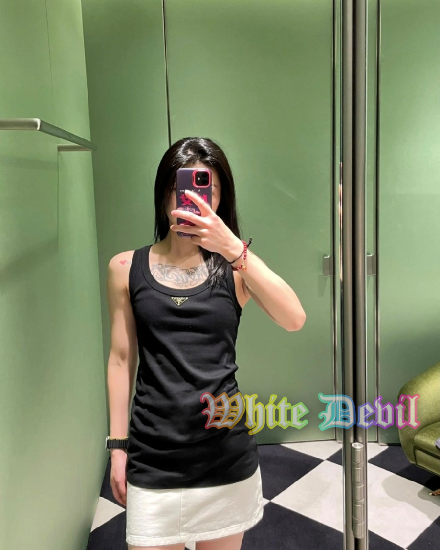 하얀악마 프라다 나시 (1).jpg