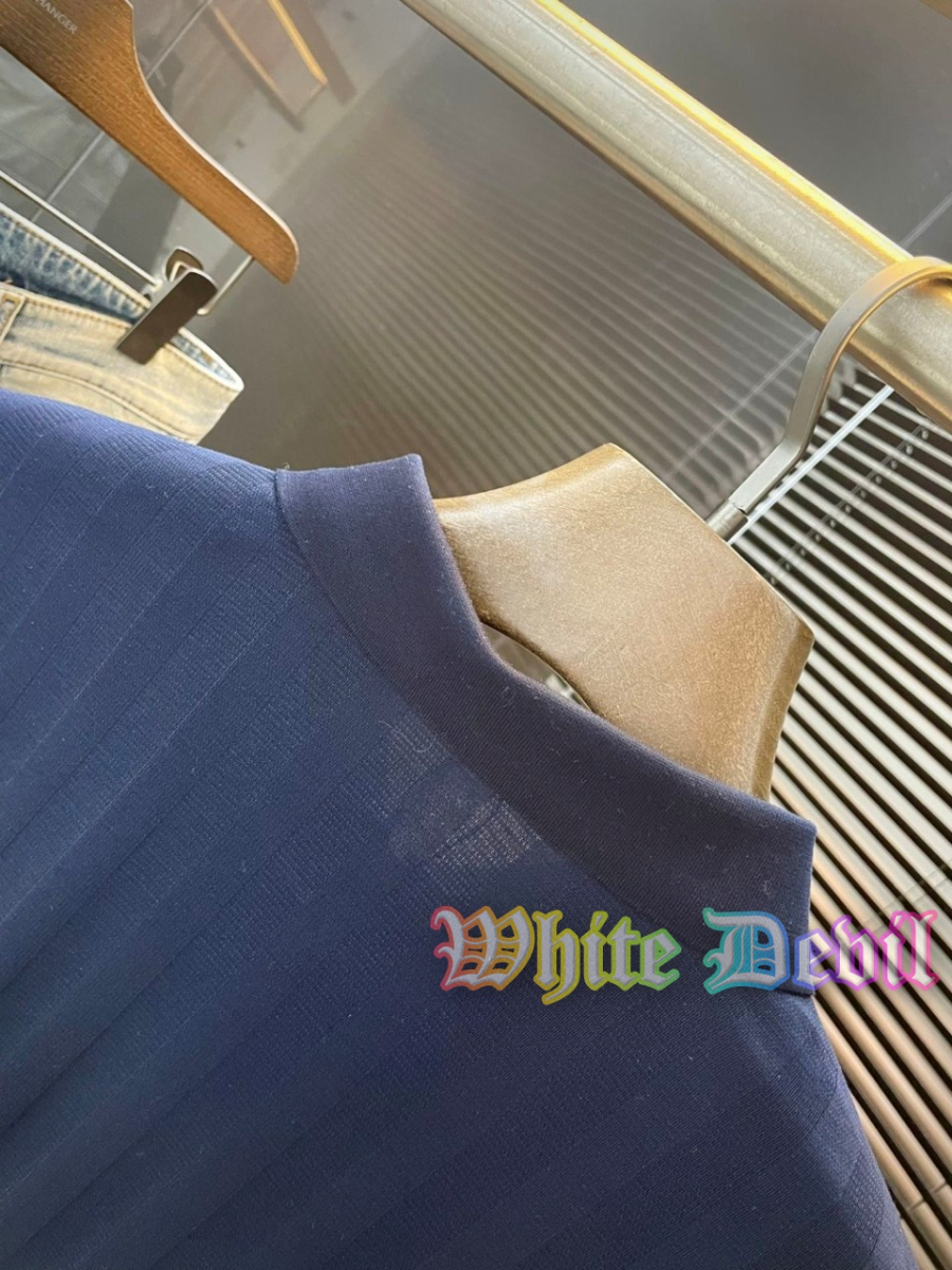 하얀악마 프라다 반팔 (9).jpg