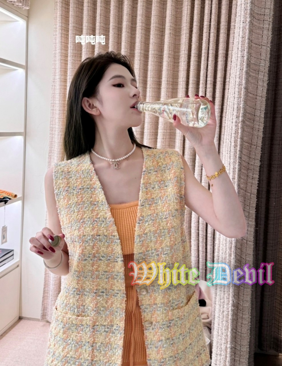 하얀악마 샤넬 조끼 (2).jpg